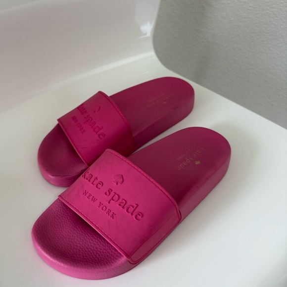 Kate Spade New York Pink Fuchsia Sunny Logo Slide Sandals Women’s Size 6 - Picture 4 of 5